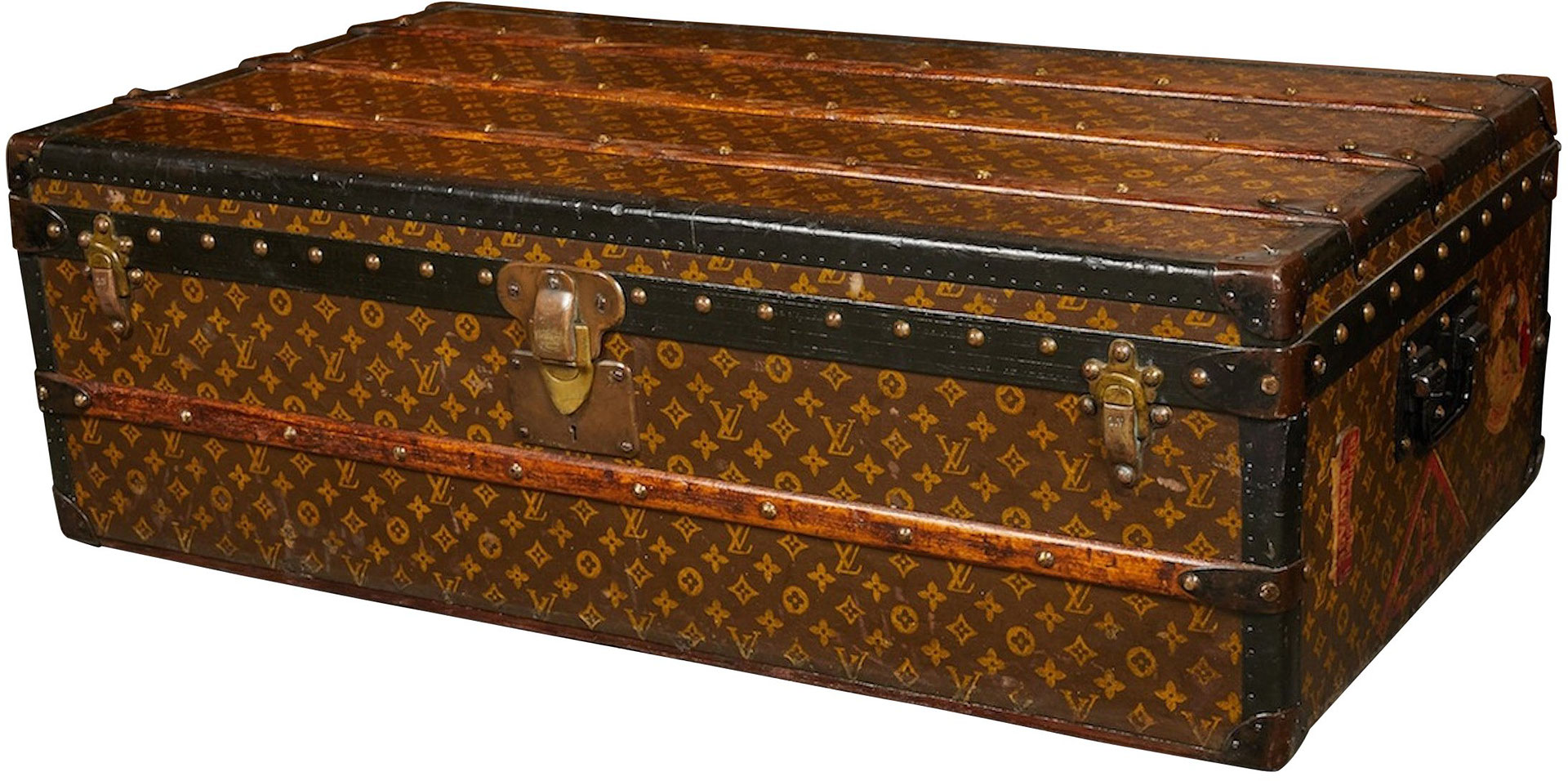 Toronto man finds 120-year-old vintage Louis Vuitton trunk in