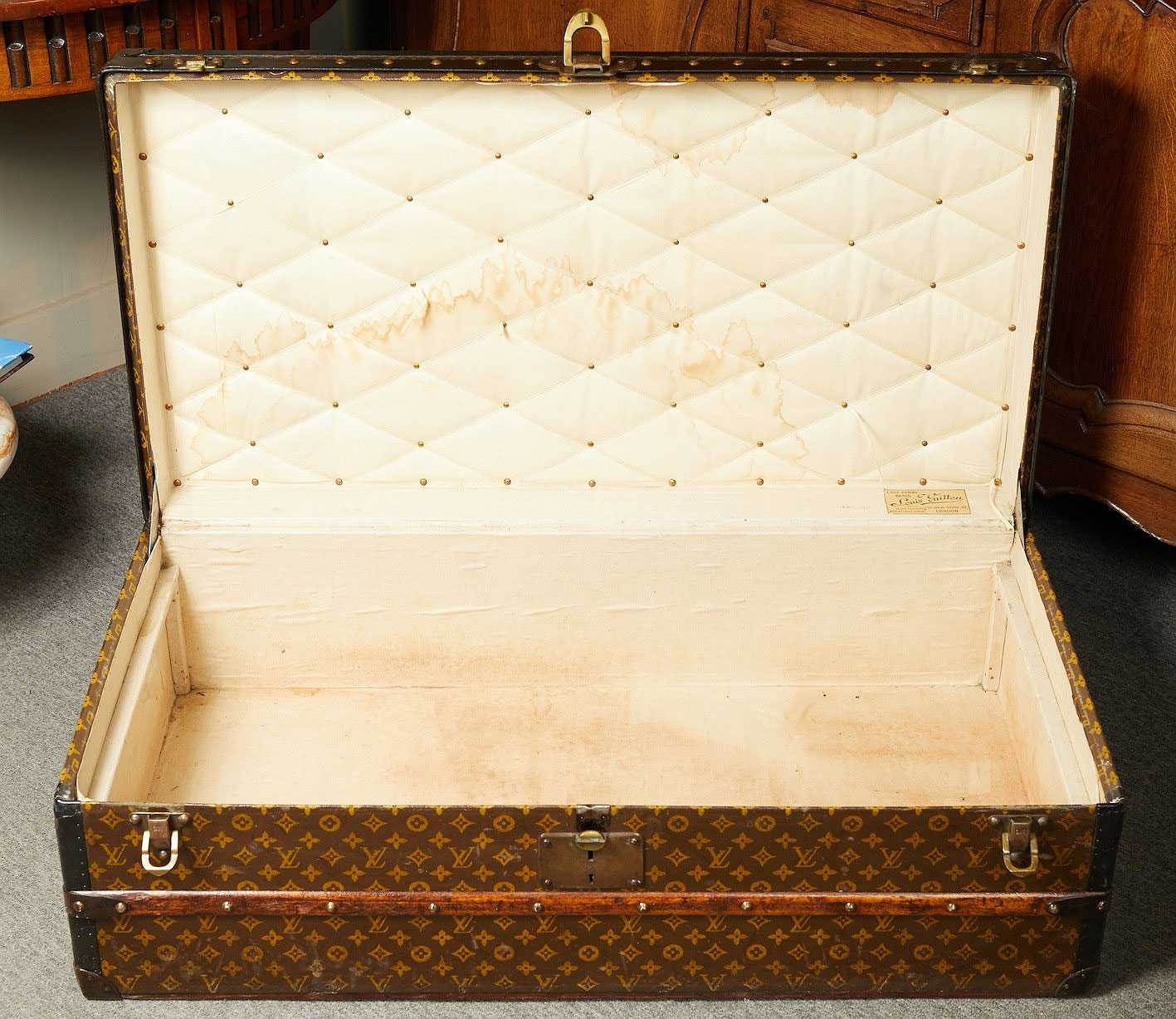 Toronto man finds 120-year-old vintage Louis Vuitton trunk in